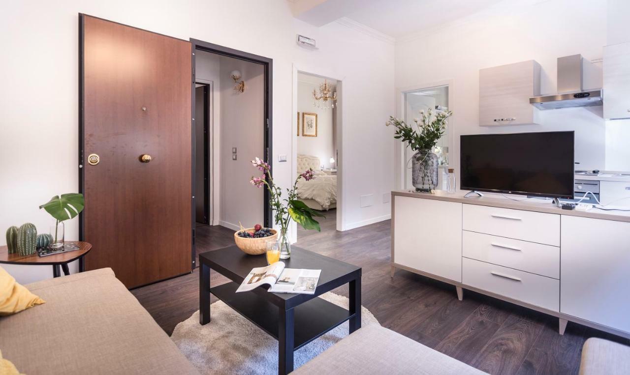 Seven Home Milan Bagian luar foto